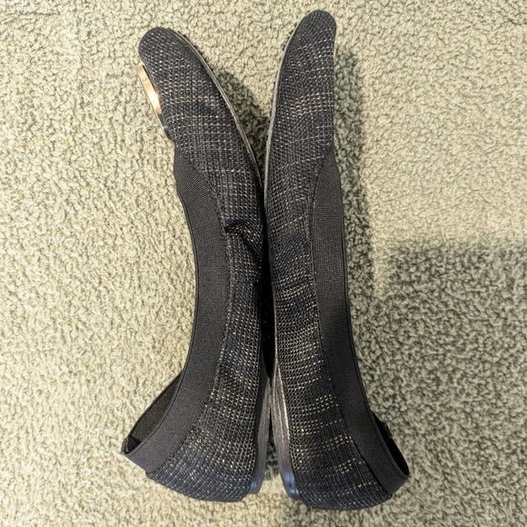 Tory Burch Black Gold Tweed Leather Emblem Slip-On Caroline Ballet Flats 7.5 M - Picture 7 of 10